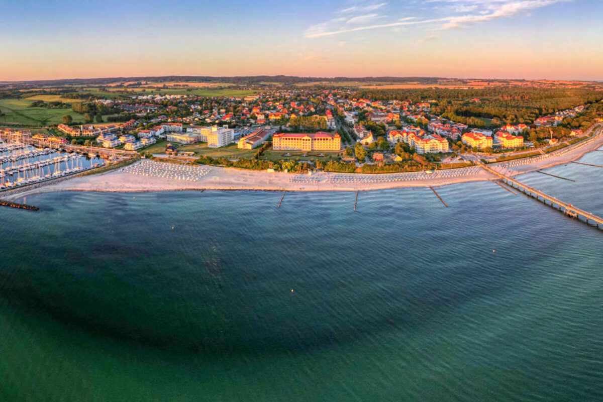 Ostseebad Kühlungsborn aus der Luft betrachtet, Drohnenaufnahmen vom August 2020